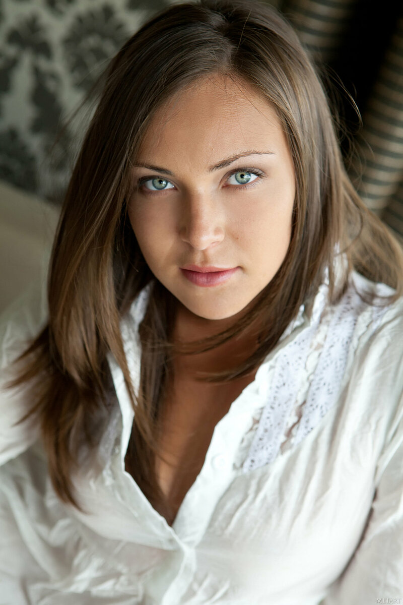 Полина, 25